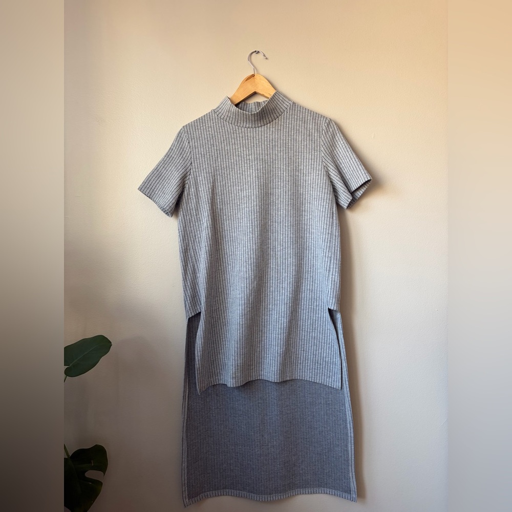 Zara Gray Ribbed Short-Sleeve Tunic t-shirt